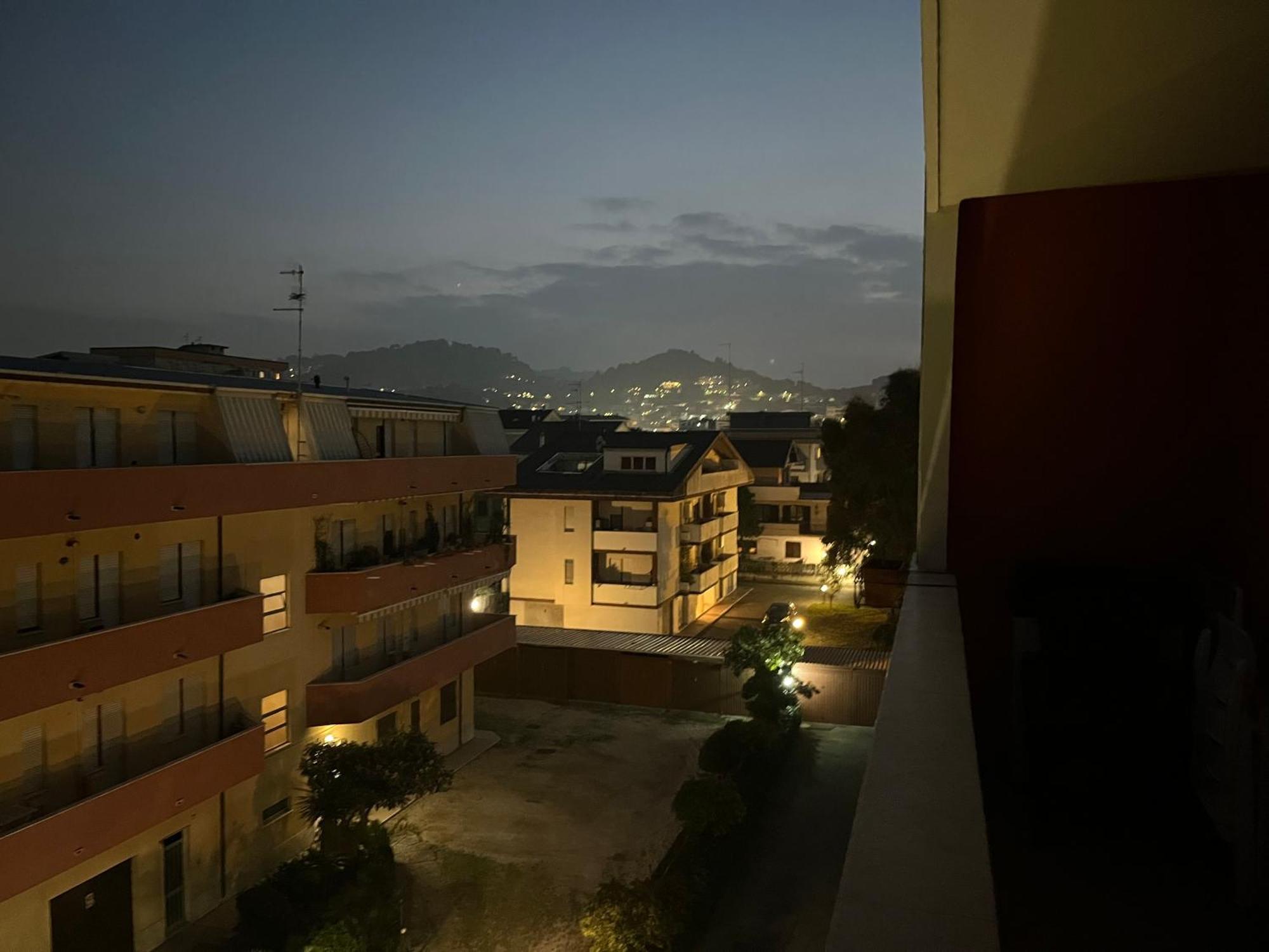 Montesilvano MarinaTeresa Al Mareアパートメント エクステリア 写真